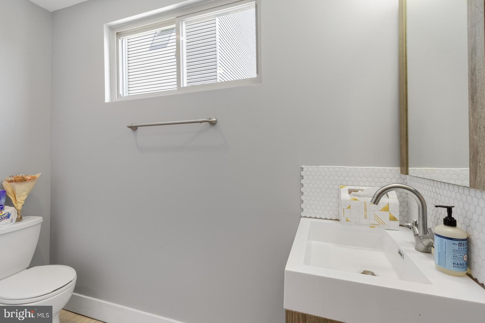 313 Mercy Street Philadelphia, PA 19148 - Photo 14 of 28