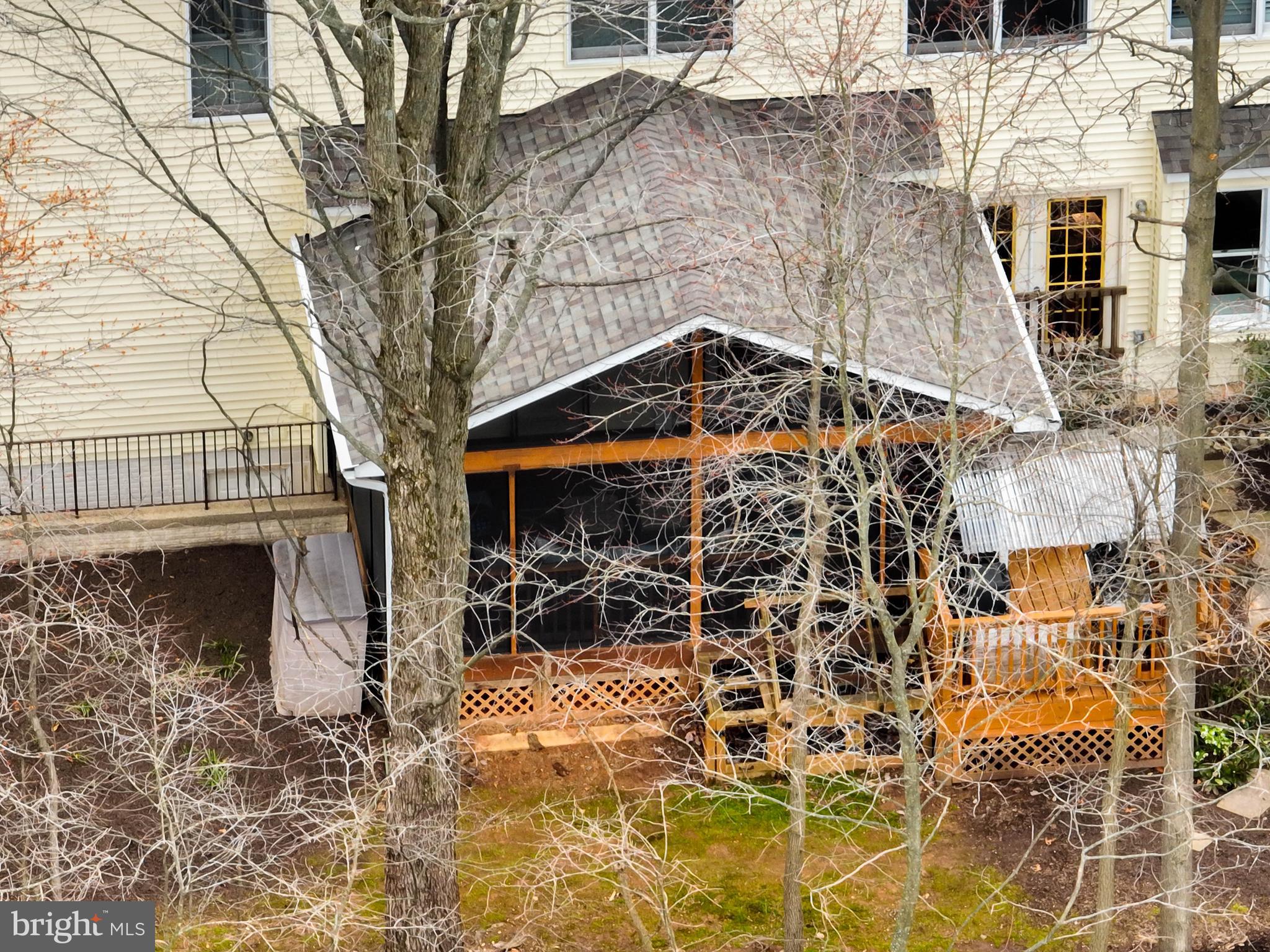 8001 Boulder Ridge Way Gaithersburg, MD 20882 - Photo 81 of 89 Aerial view of the screened porch