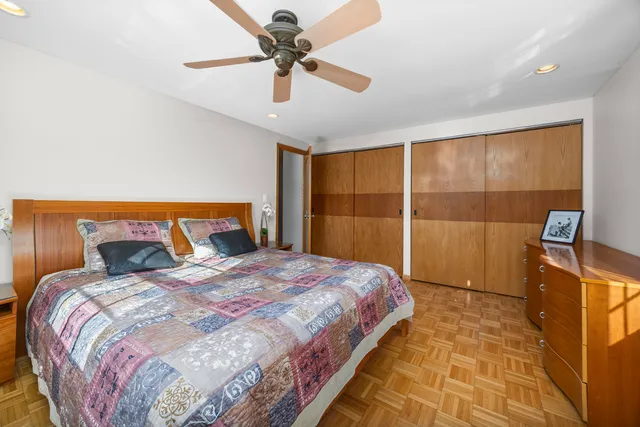 $450,000 | 571 Estate Drive, Buffalo Grove, IL 60089