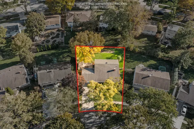 $450,000 | 571 Estate Drive, Buffalo Grove, IL 60089