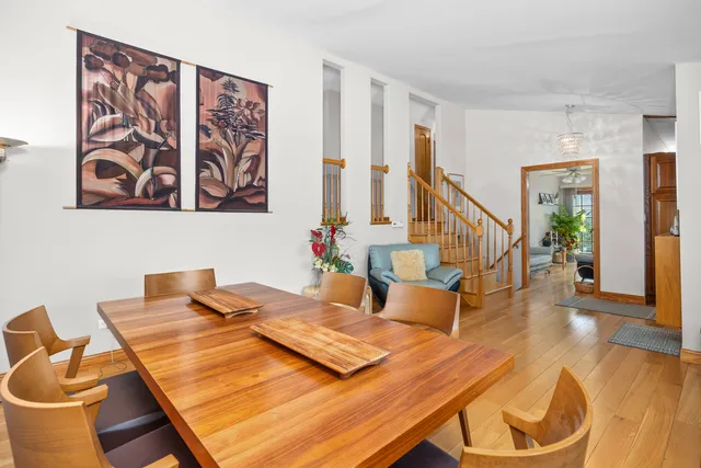 $450,000 | 571 Estate Drive, Buffalo Grove, IL 60089