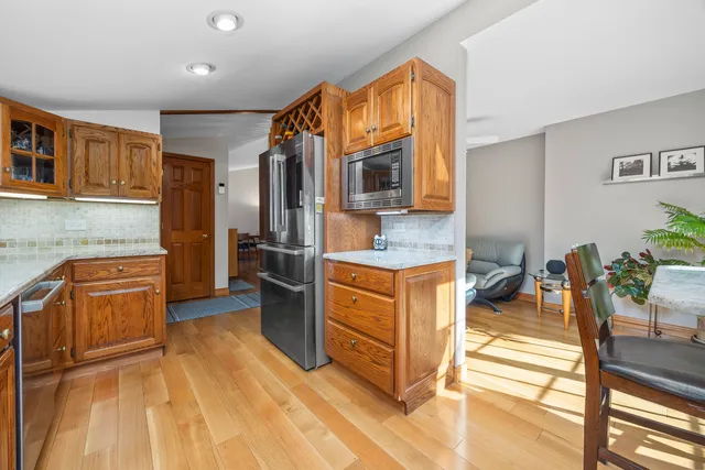 $450,000 | 571 Estate Drive, Buffalo Grove, IL 60089