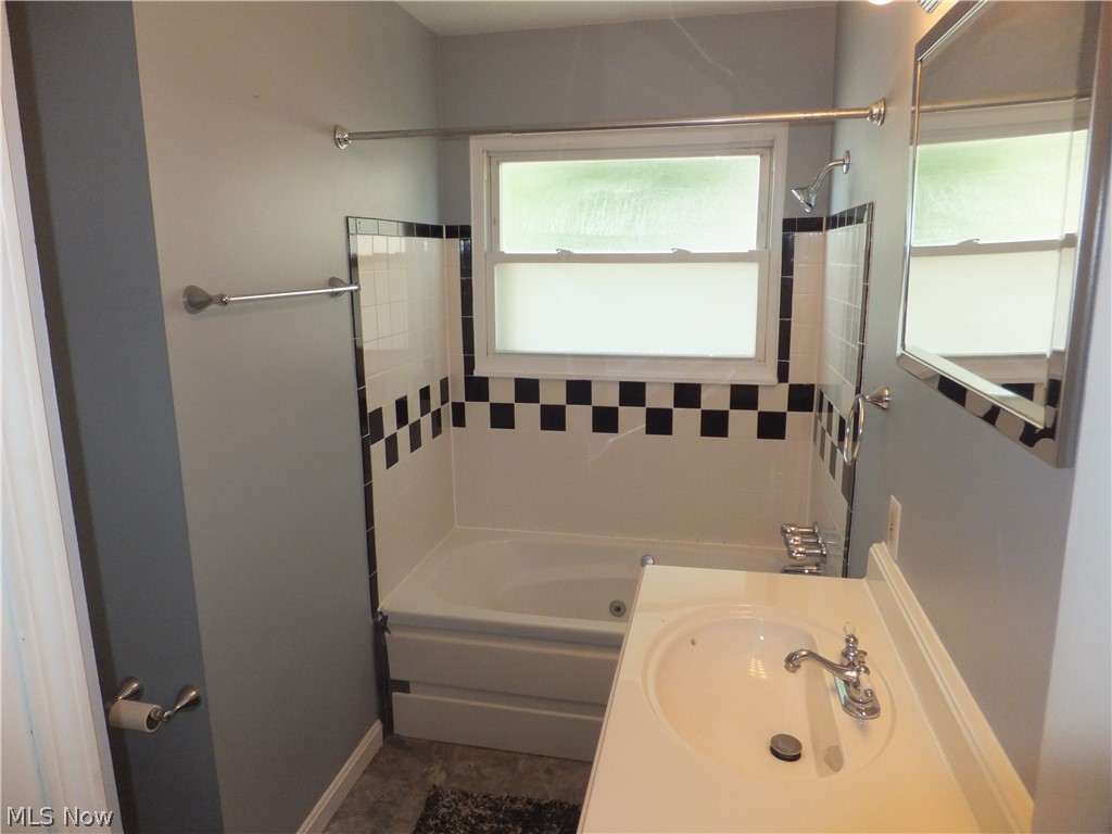 4641 Lake Road Sheffield Lake, OH 44054 - Photo 7 of 16