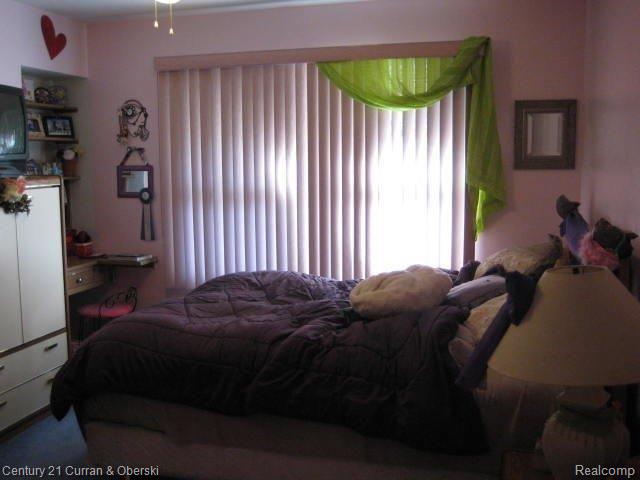 1 Ridgemont Court Dearborn, MI 48124 - Photo 9 of 23 Bedroom