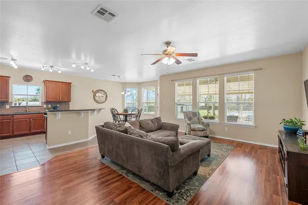$425,000 | 6725 Serena Lane, Waco, TX 76712