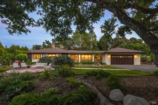 $2,495,000 | 900 Agua Caliente Road West, Sonoma, CA 95476
