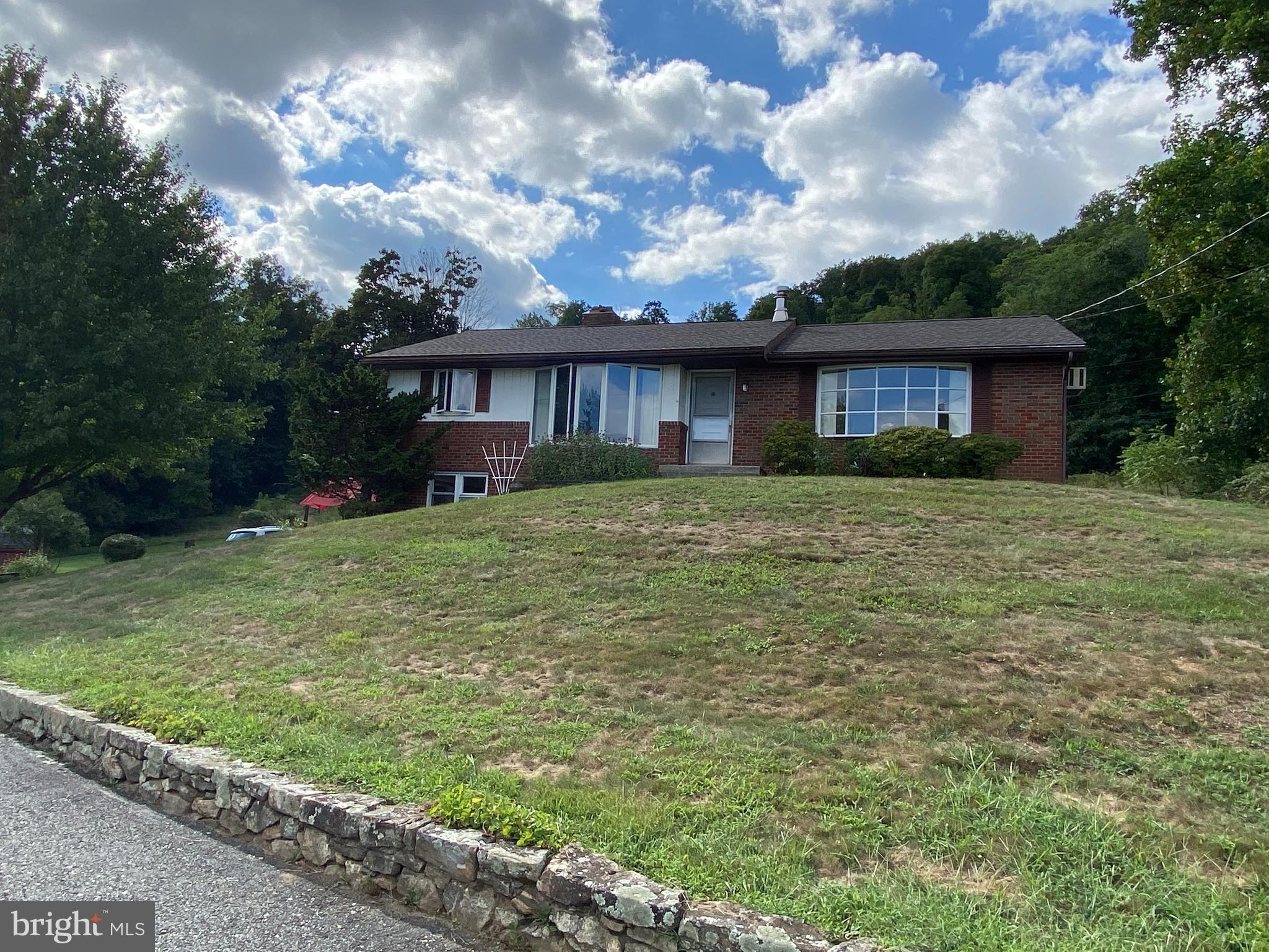 554 Kulps Road Barto, PA 19504 - Photo 1 of 36 Gallery Image 1