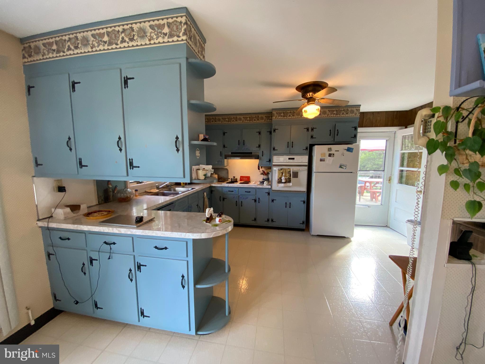 554 Kulps Road Barto, PA 19504 - Photo 15 of 36 Main floor Kitchen