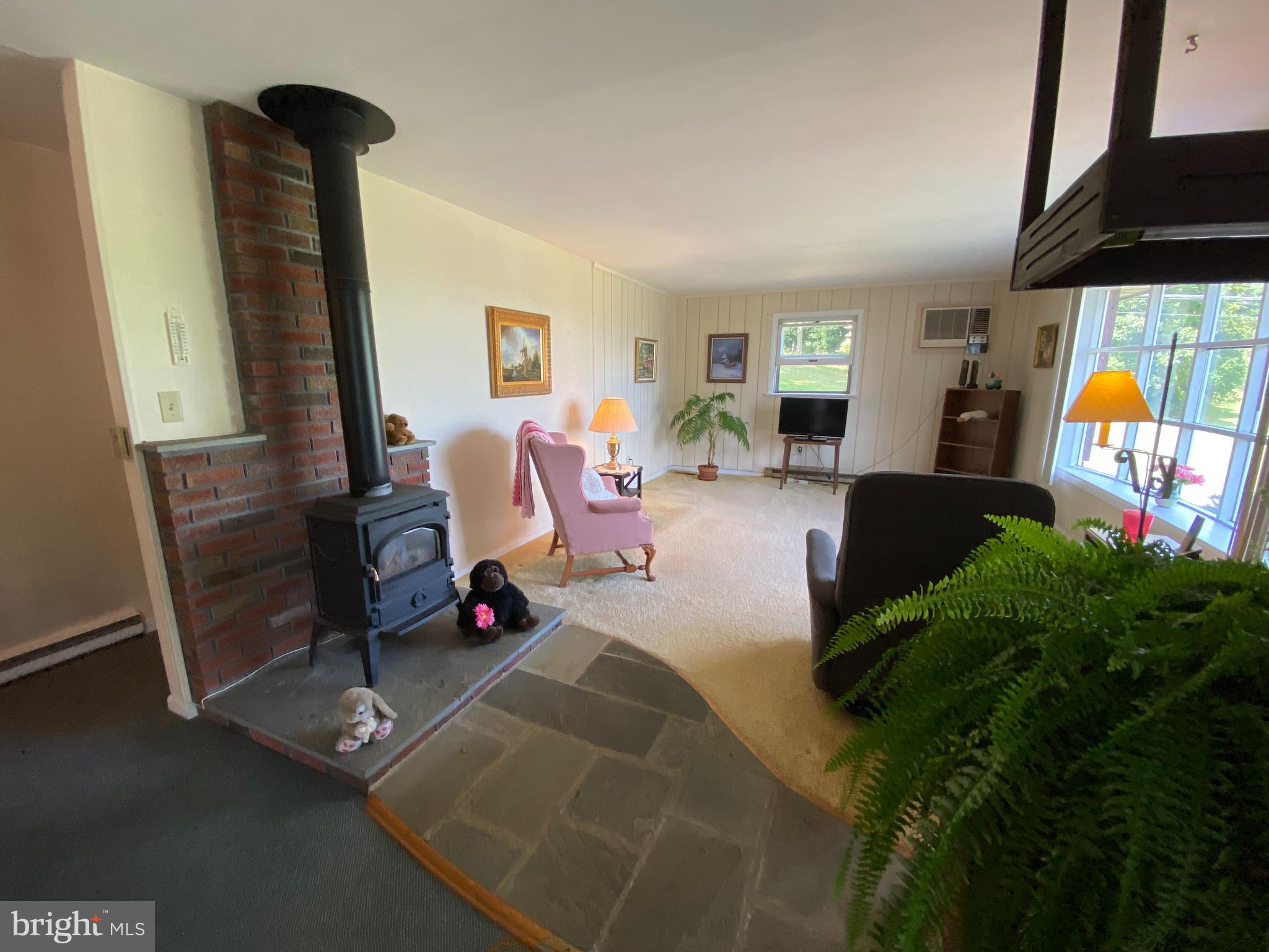 554 Kulps Road Barto, PA 19504 - Photo 21 of 36 Main floor Living Room