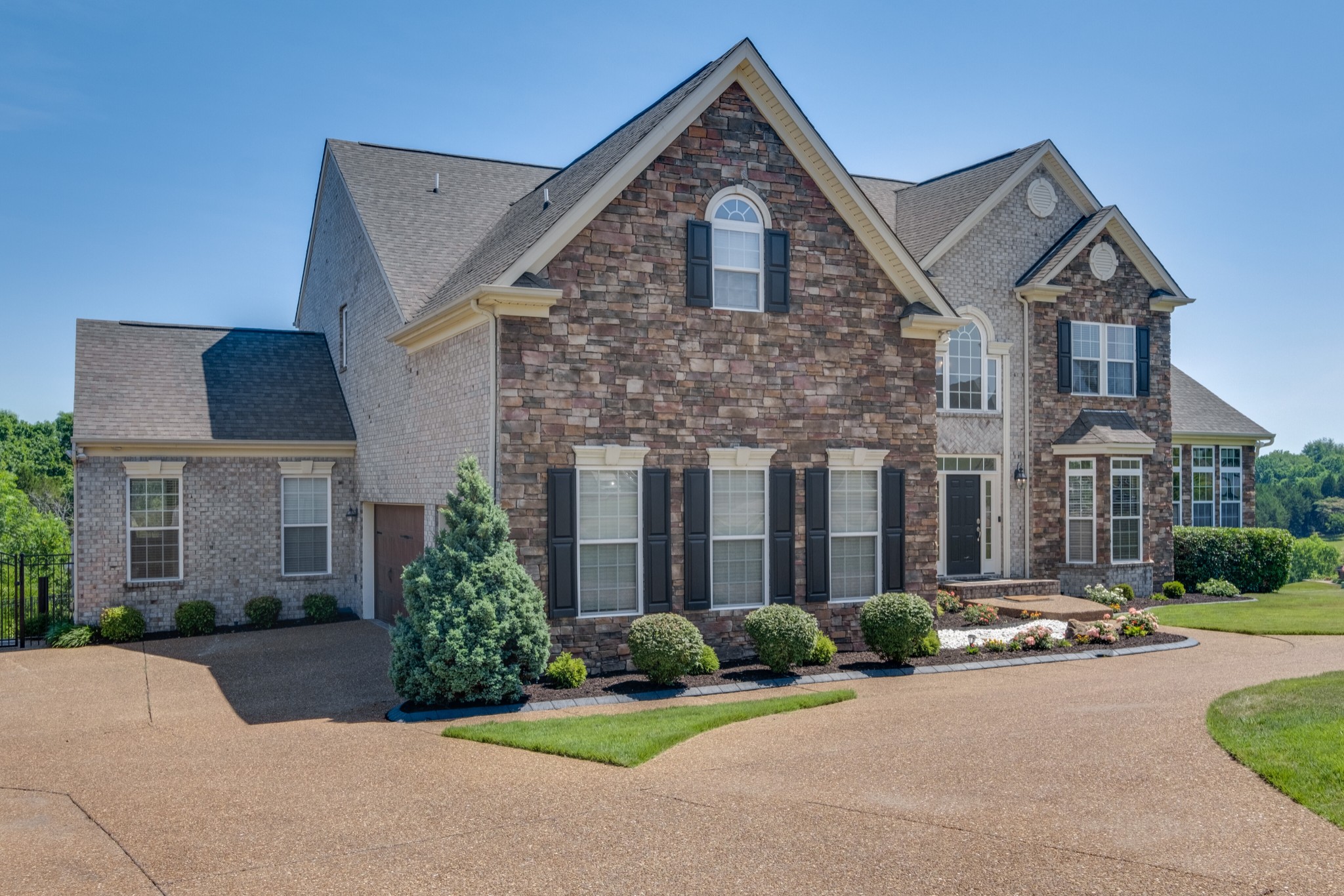 802 Saddle Ridge Drive Mount Juliet, TN 37122 - Photo 2 of 70