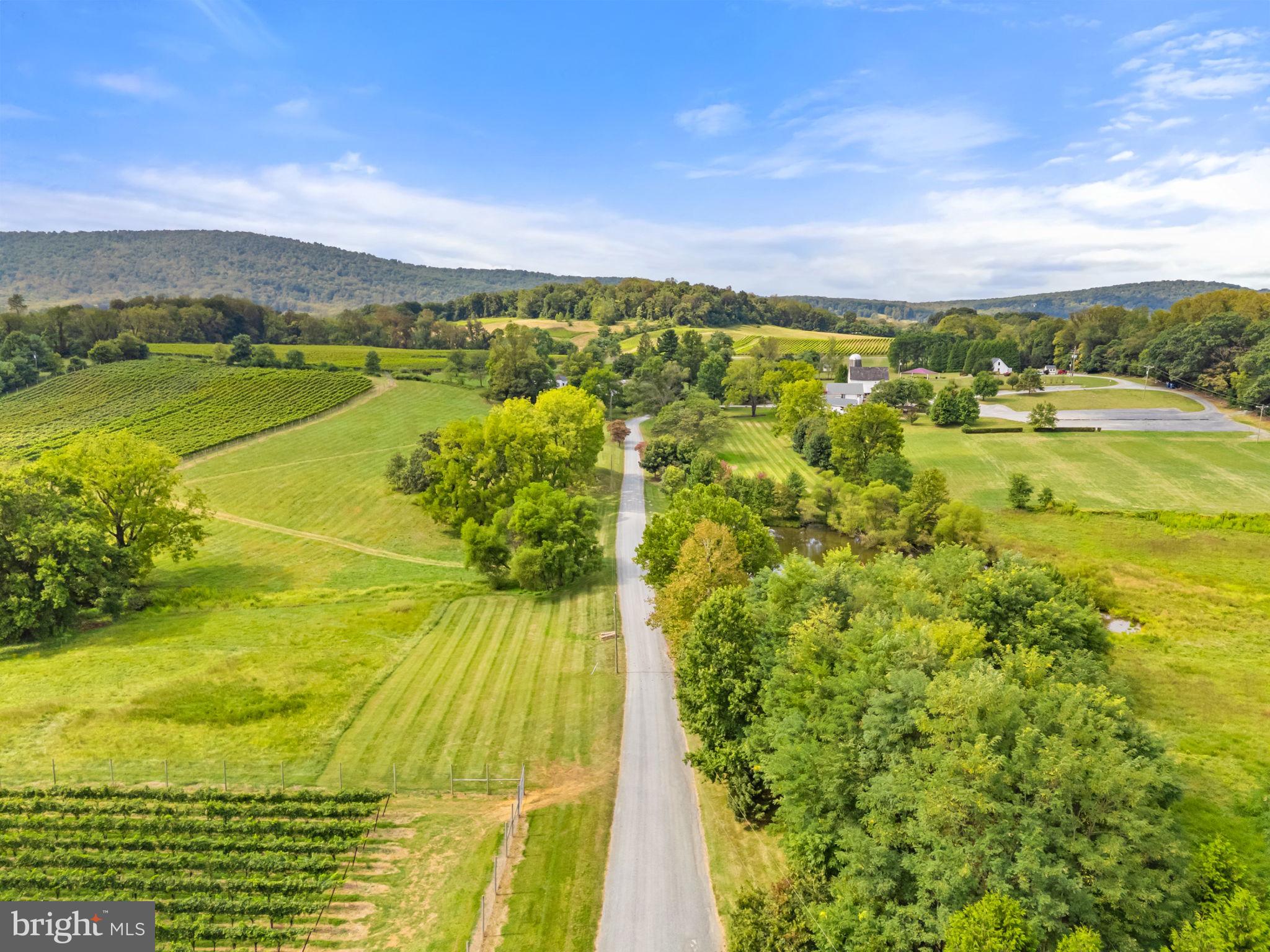 14001 Harpers Ferry Road Purcellville, VA 20132 - Photo 15 of 70