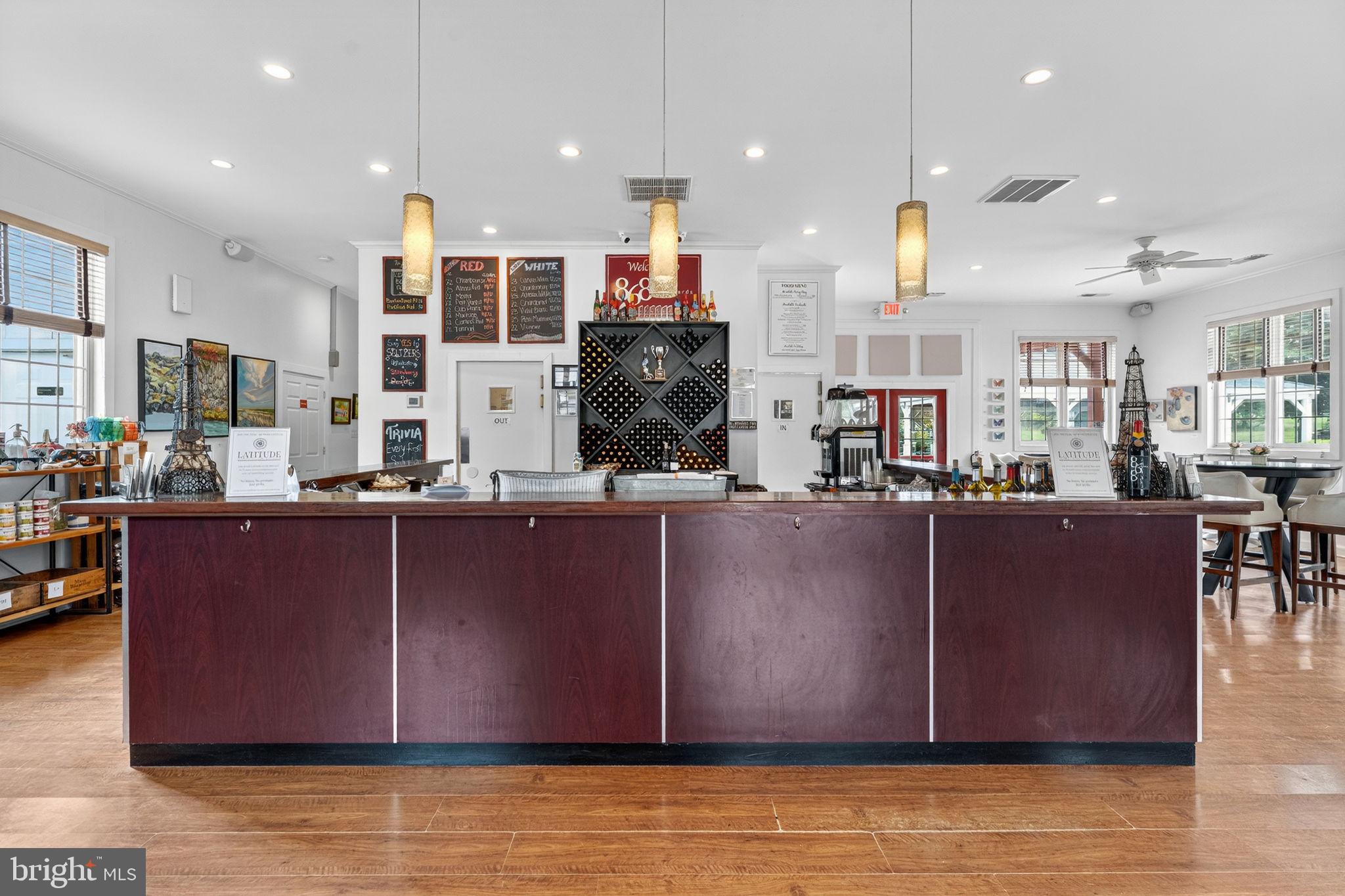 14001 Harpers Ferry Road Purcellville, VA 20132 - Photo 35 of 70 Tasting room serving bar