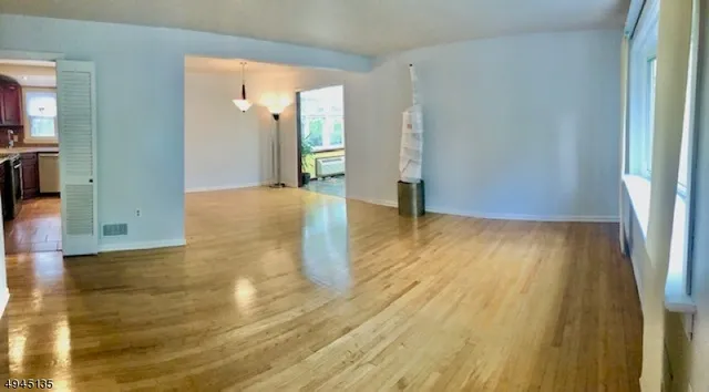 $3,950 | 676 Grove Street, Montclair, NJ 07043