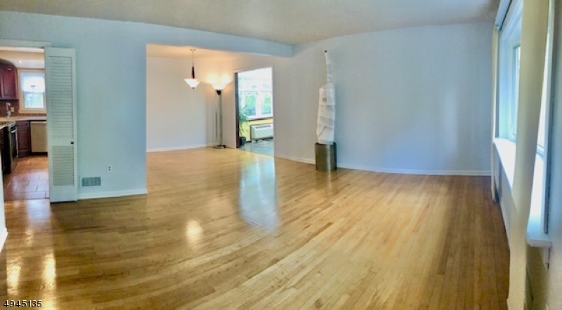 676 Grove Street Montclair, NJ 07043 - Photo 3 of 10