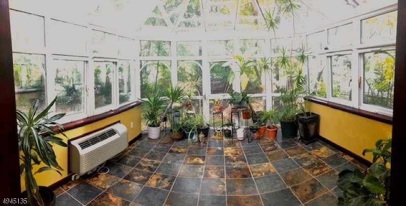 676 Grove Street Montclair, NJ 07043 - Photo 4 of 10