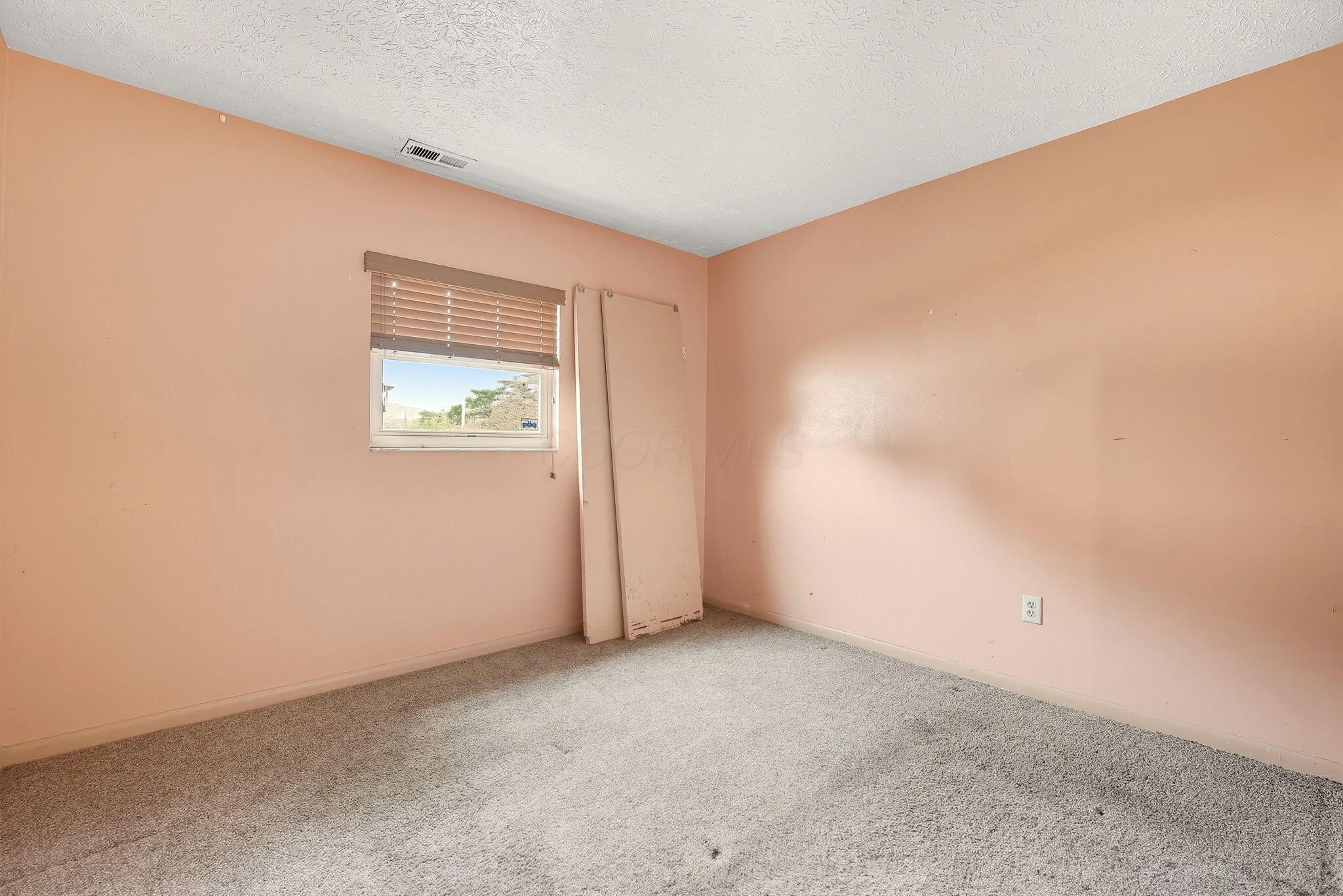 1634 South James Road Columbus, OH 43227 - Photo 15 of 25 15-web-or-mls-1634-s-james-rd