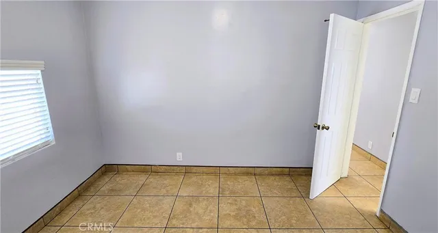 $2,000 | 1342 East 77th Place, Los Angeles, CA 90001