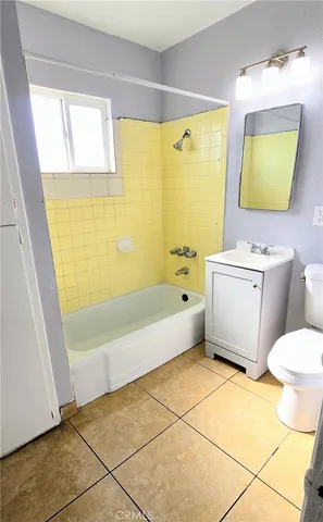 $2,000 | 1342 East 77th Place, Los Angeles, CA 90001