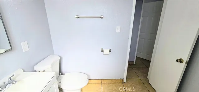 $2,000 | 1342 East 77th Place, Los Angeles, CA 90001