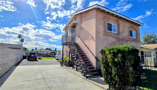 $2,000 | 1342 East 77th Place, Los Angeles, CA 90001