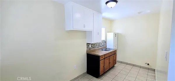 $1,775 | 1342 East 77th Place, Los Angeles, CA 90001