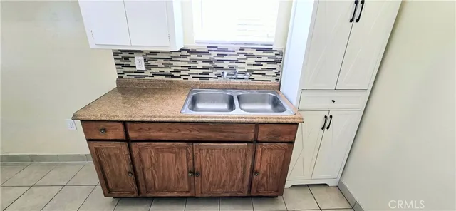 $2,000 | 1342 East 77th Place, Los Angeles, CA 90001