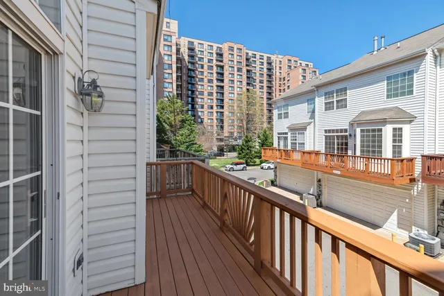 $3,395 | 2338 Huntington Station Court, Alexandria, VA 22303