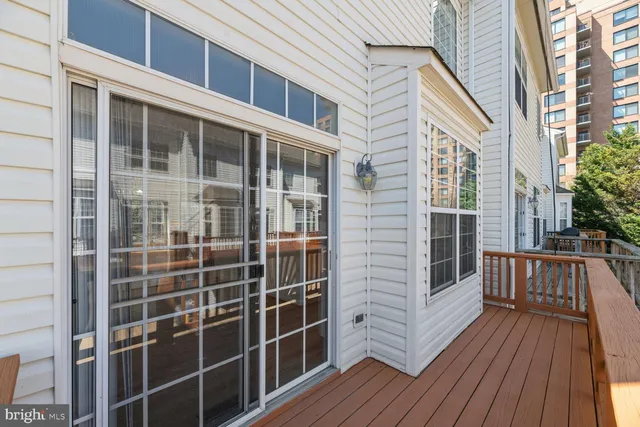 $3,395 | 2338 Huntington Station Court, Alexandria, VA 22303