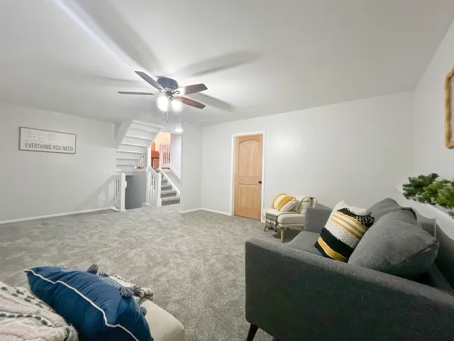 $349,900 | 5505 West Shore Drive, McHenry, IL 60050