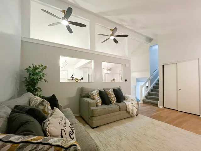 $349,900 | 5505 West Shore Drive, McHenry, IL 60050