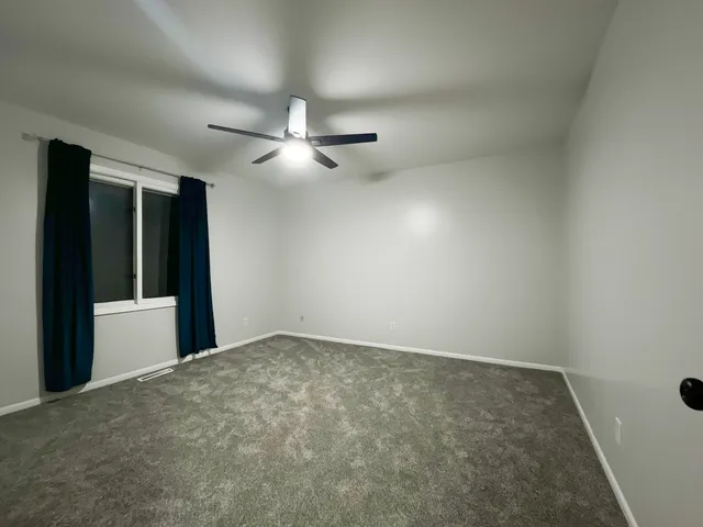 $349,900 | 5505 West Shore Drive, McHenry, IL 60050