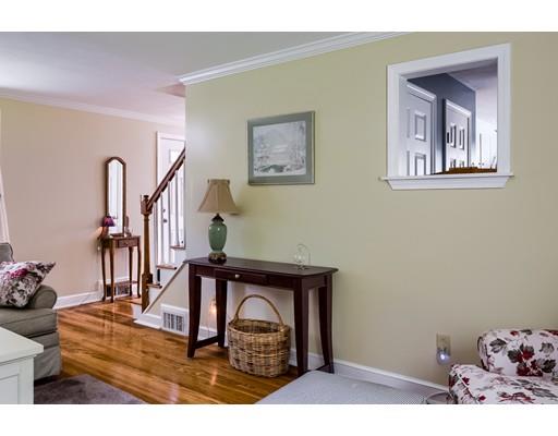 81 Homestead Road Holden, MA 01520 - Photo 6 of 31 Gallery Image 6