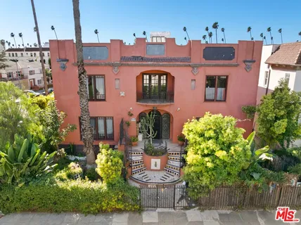 $1,700,000 | 101 North Kenmore Avenue, Los Angeles, CA 90004