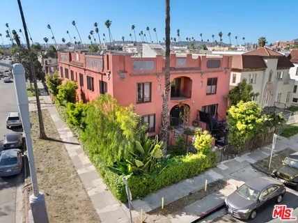 $1,700,000 | 101 North Kenmore Avenue, Los Angeles, CA 90004