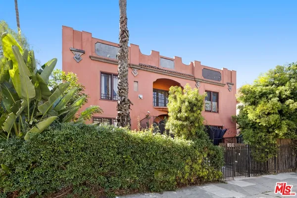 $1,700,000 | 101 North Kenmore Avenue, Los Angeles, CA 90004