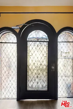 $1,700,000 | 101 North Kenmore Avenue, Los Angeles, CA 90004