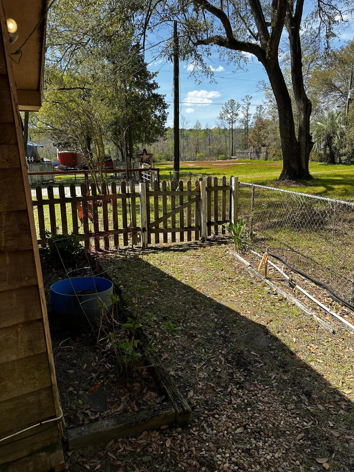 1168 French Quarter Creek Road Huger, SC 29450 - Photo 29 of 31 IMG_0038