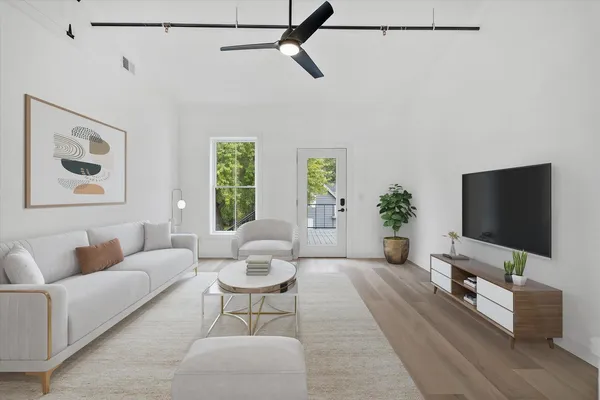 $1,750 | 308 Oak Street, Unit 201, Slinger, WI 53086