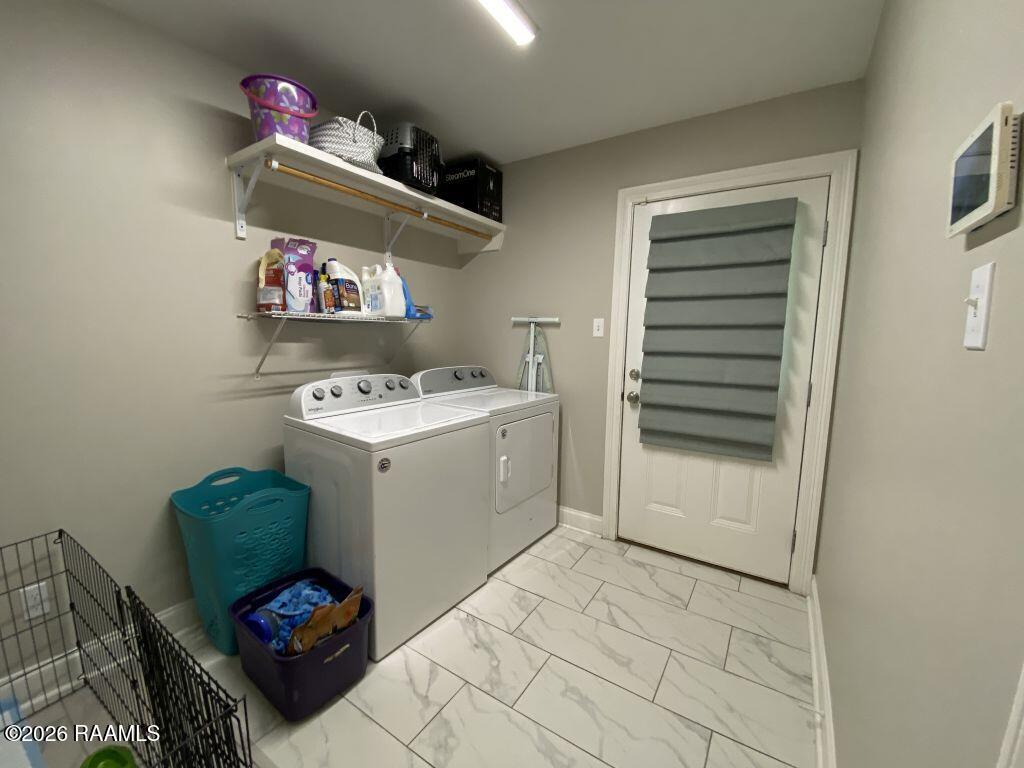 17605 Dalton Road Kaplan, LA 70548 - Photo 20 of 27 20 Laundry Room