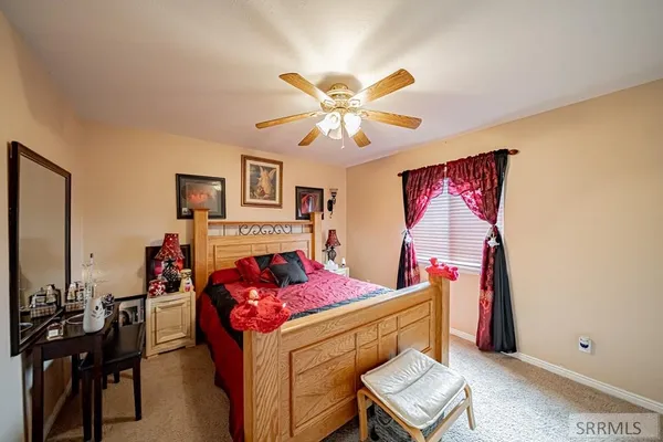 $620,000 | 2492 East 2100 North, Hamer, ID 83425
