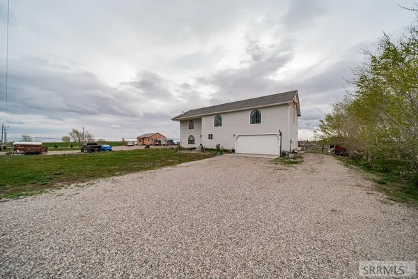 $620,000 | 2492 East 2100 North, Hamer, ID 83425