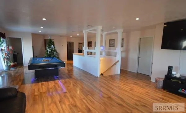 $620,000 | 2492 East 2100 North, Hamer, ID 83425