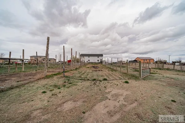 $620,000 | 2492 East 2100 North, Hamer, ID 83425