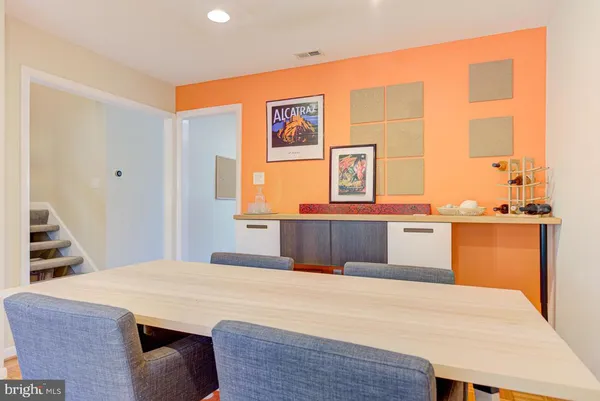 $3,100 | 11621 Newbridge Court, Reston, VA 20191