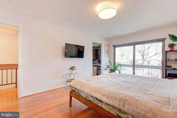 $3,100 | 11621 Newbridge Court, Reston, VA 20191