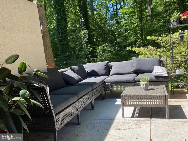 $3,100 | 11621 Newbridge Court, Reston, VA 20191