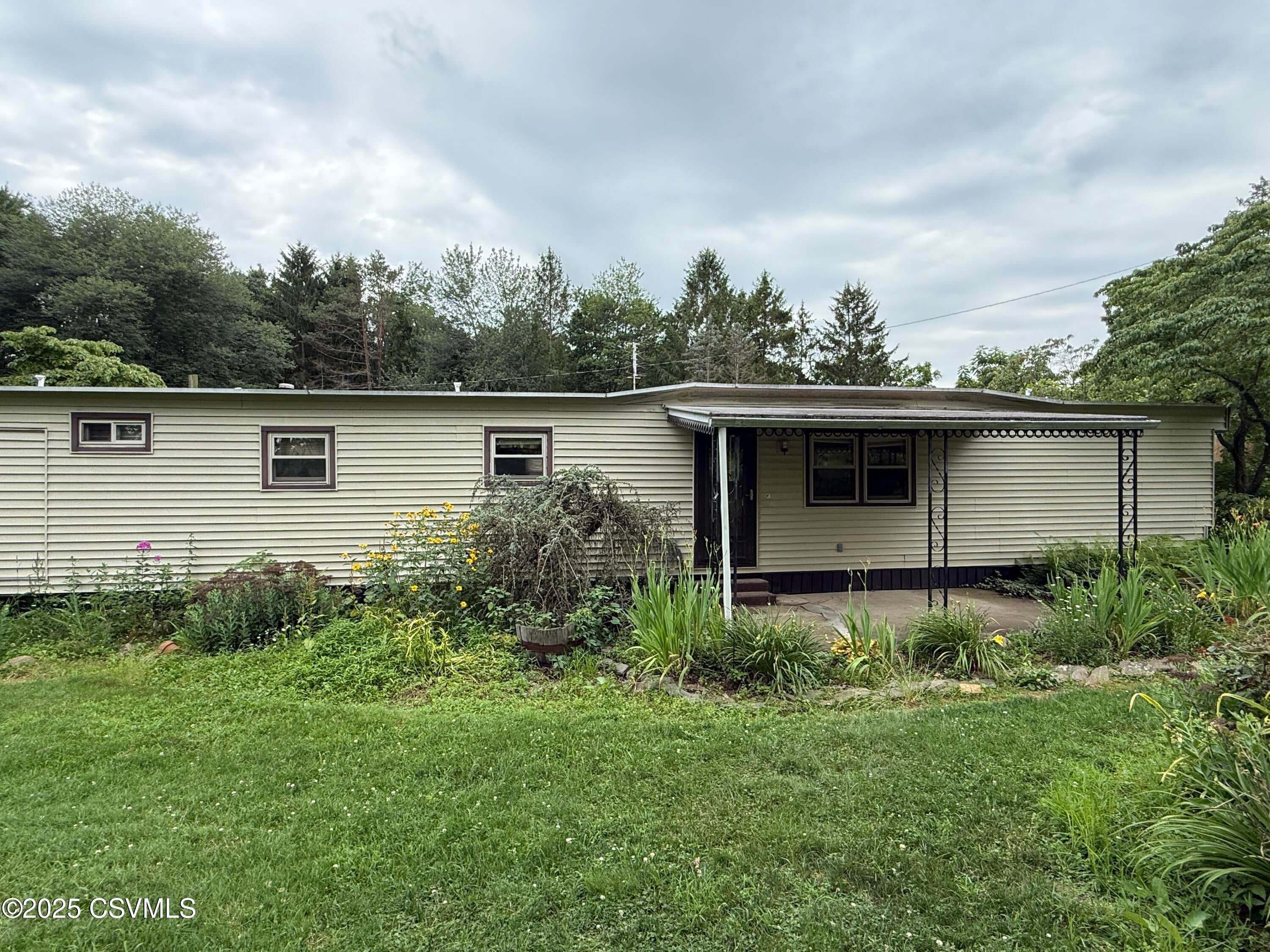 25 Wolfe Road Nescopeck, PA 18635 - Photo 4 of 26 Front View