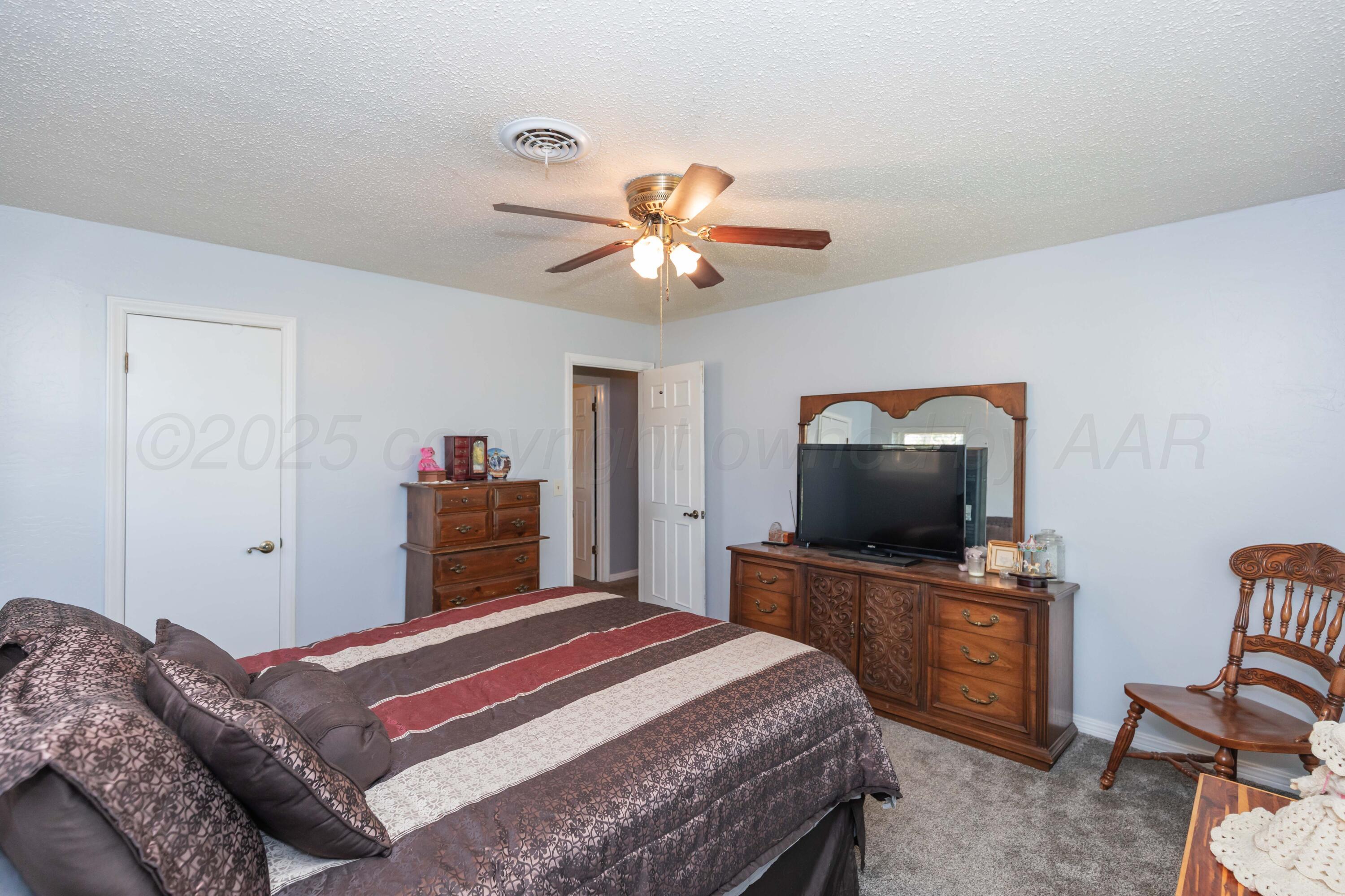 4 Sheffield Road Amarillo, TX 79124 - Photo 34 of 51 BEDROOM 3 VIEW 3