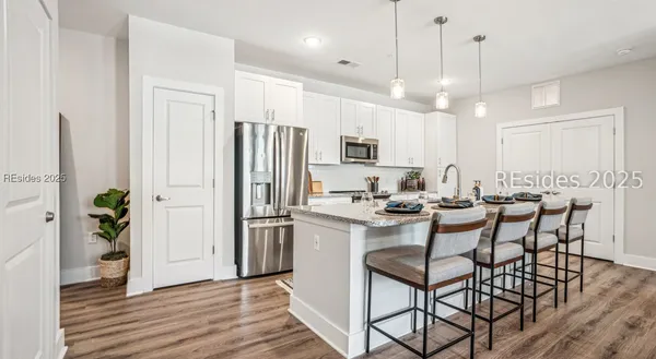 $1,800 | 4000 Margaret Street, Unit B2, Beaufort, SC 29906