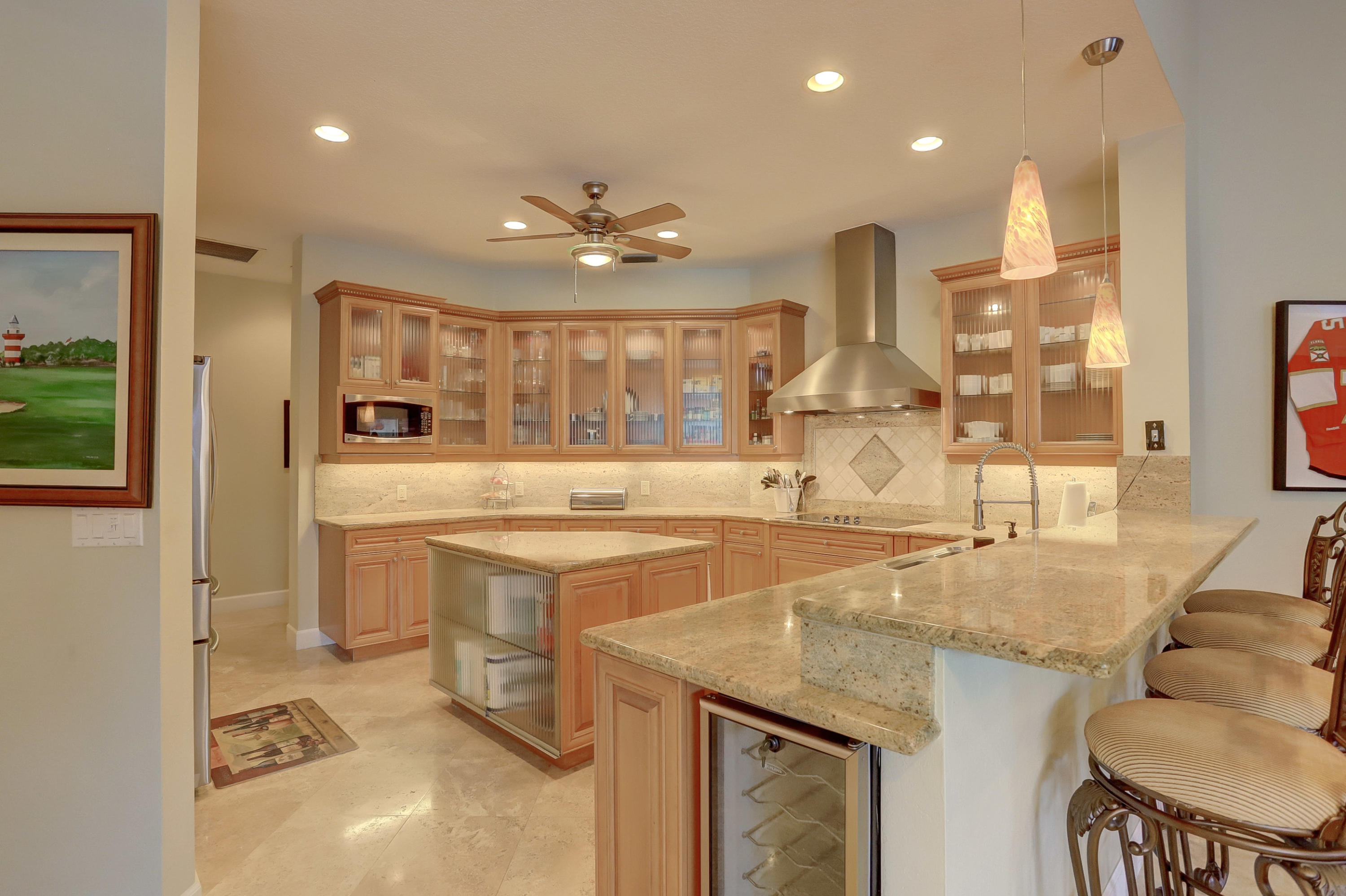 1605 Southwest 20th Avenue Boca Raton, FL 33486 - Photo 29 of 70 Breakfast bar